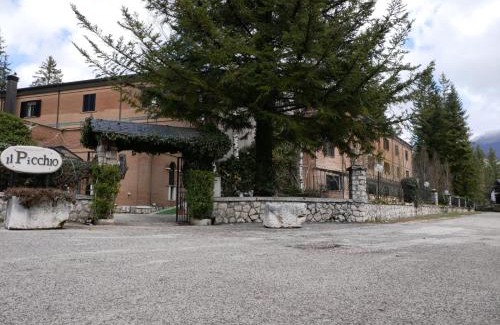 Pescasseroli Hotel | LH Albergo il Picchio