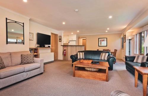 Thredbo Apartment | Lhotsky 5