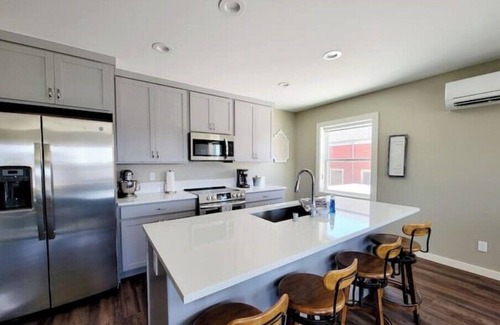 Poulsbo Apartment | Liberty Bay Loft, Water views!n