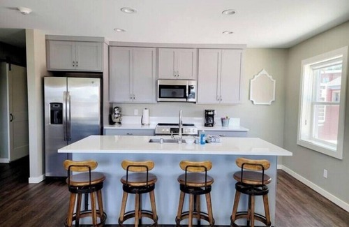 Poulsbo Apartment | Liberty Bay Loft, Water views!n
