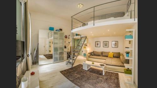 Belso-Ferencvaros Apartment | Liberty Bridge Green