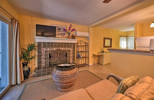 Sarasota Apartment | Lido Key Hideout with Patio and Yard and Walk to Beach!