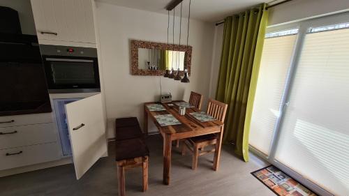 Gelbensande Apartment | Lieblingsplatz im Küstenwald Graal-Müritz