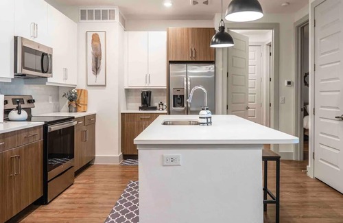 Midland Apartment | Life is easier when it’s comfortable