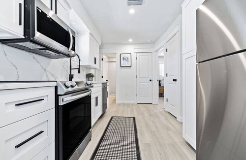 Ilexhurst House | Life's A Beach! Anyday arrival! Fall rate drop!