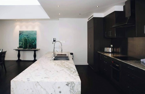 Parrearra House | Lifestyle and Location on The Island at Kawana