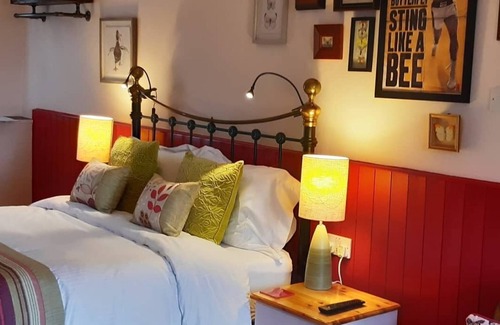 Lifton Hotel | Lifton Hall
