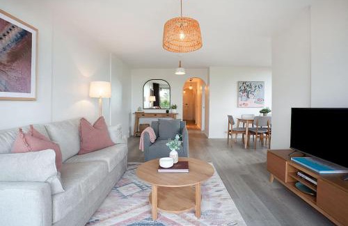 Bondi Apartment | Light & Bright at Bondi IH