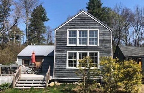 Stockbridge House | Light-filled Carpenter's Cottage in Stockbridge