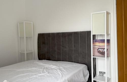Dovercourt Apartment | Lighthouse Lodge