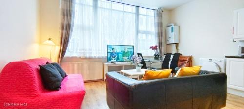 Addison Apartment | Lilac at Hammersmith