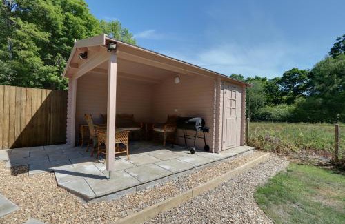 Lydney House | Lilac Cottage