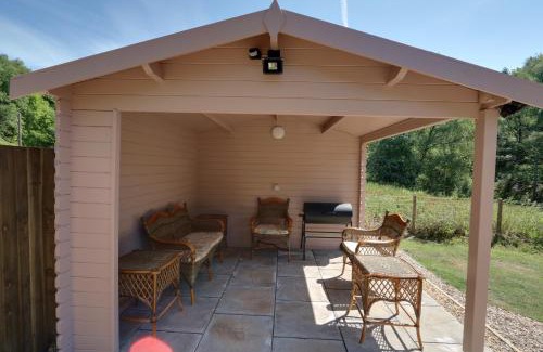 Lydney House | Lilac Cottage