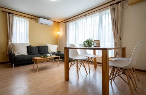 Chuo-ku Apartment | Lilac