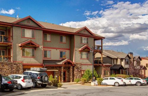 Bear Hollow Village Apartment | Lillehammer Escape 1301