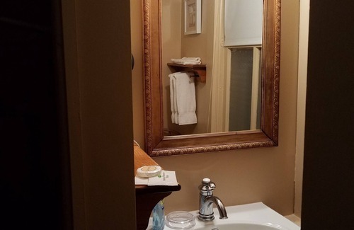 Cedarburg House | Lilly Pad Boerners Guest house