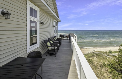 Montague House | Lily Pond - New 2023 Lake Michigan Cottage