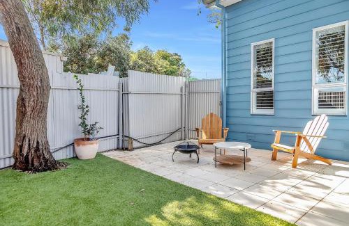 McLaren Vale House | 'Lily-Rose Cottage' A McLaren Vale Family Hideaway