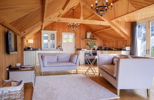 Killington Cottage | LILYMERE BOAT HOUSE, romantic, character holiday cottage in Sedbergh