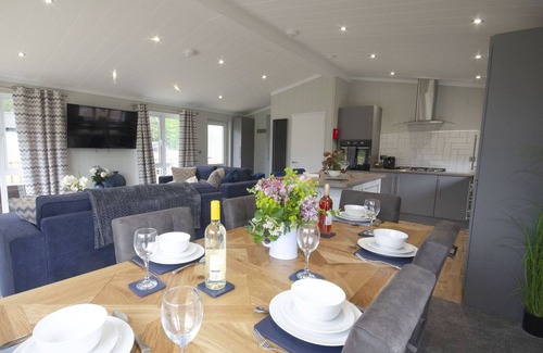 Ryther Apartment | Lilypad Lodge - Hollicarrs Holiday Park