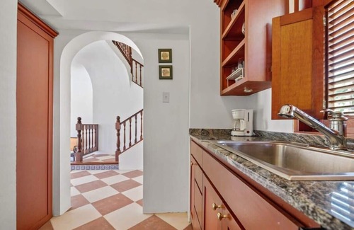Barrero Apartment | Limón y Playa | Luxury Tropical Getaway in Rincón