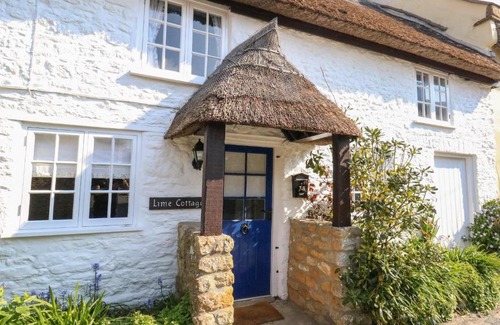 Burton Bradstock House | Lime Cottage