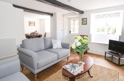 Burton Bradstock House | Lime Cottage