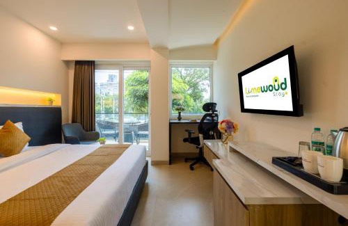 Gurugram Hotel | Limewood Signature - Golf Course Extension Road