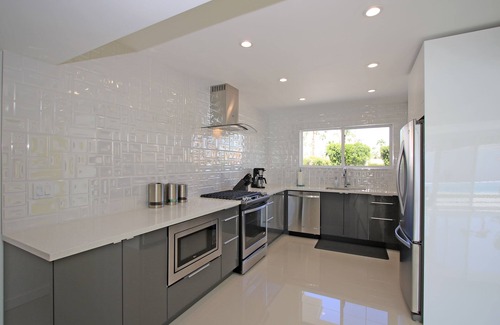 Twin Palms House | Limoncello Mid-Century Modern Sanctuary