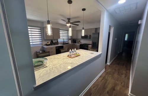 Springdale House | LINCOLN-Cozy 3b/1.5b Home in Cincinnati