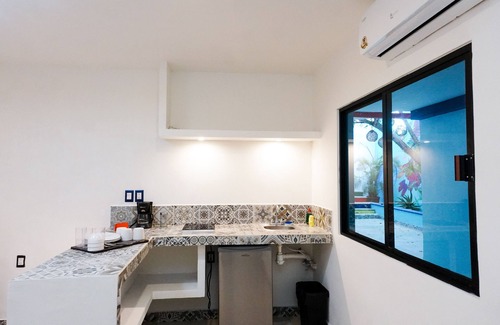 Luis Donaldo Colosio Hotel | Linda Vecindad Playa del Carmen