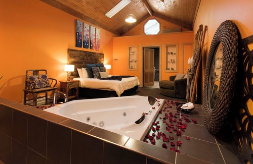 Mount Dandenong Hotel | Linden Gardens Rainforest Retreat