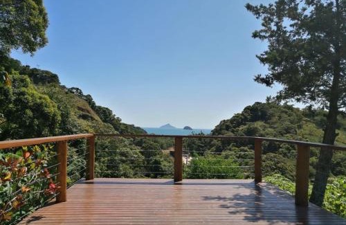 Boicucanga Beach House | Lindo chalé em Boiçucanga Condomínio Village do Mirante Impecável