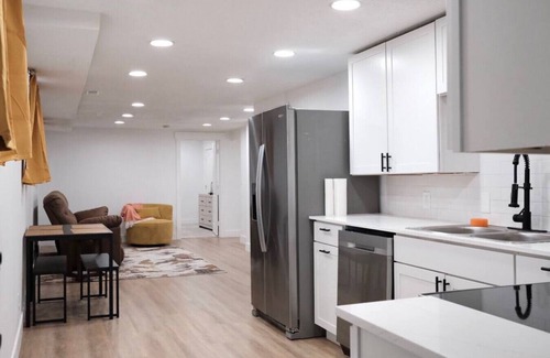 Lindon Apartment | Lindon House · Enjoy Mountain View 4 seasons Basement Apt