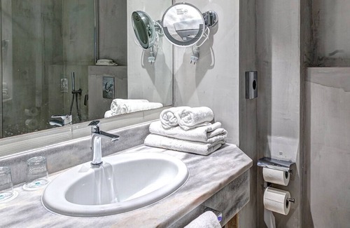 Kiotari Hotel | Lindos Breeze Beach Hotel