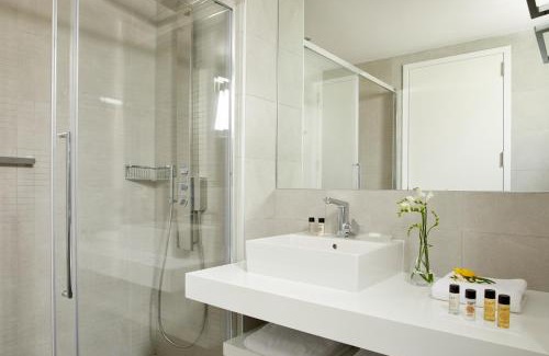 Vlicha Hotel | Lindos Mare, Seaside Hotel