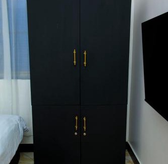 Sinza Apartment | Lion's Den Studio Apartment-Roar with Comfort