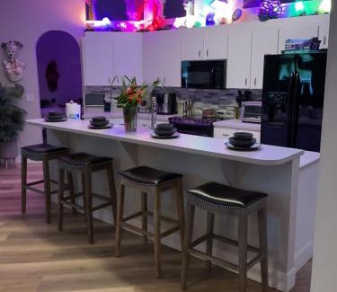 Trailer Estates House | Lions Den. private room in shared home