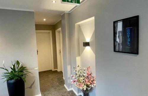 Niederkruechten House | LiRo Hotel-Pension Haus Andrea