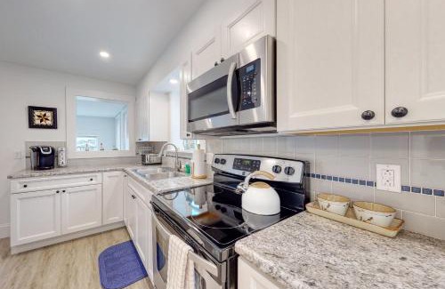 Boothbay Harbor House | Lisa Jean's Lookout
