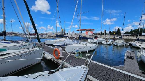 Belem Boat Rental | Lisbon Classic Boat 25 Belém