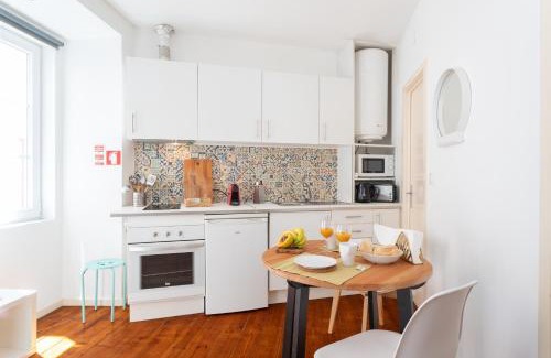 Sao Cristovao e Sao Lourenco Apartment | Lisbon Mouraria Apartment