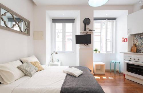 Sao Cristovao e Sao Lourenco Apartment | Lisbon Mouraria Apartment