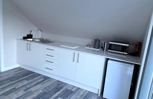 Lisburn Apartment | Lisburn - 1 Bedroom - Sleeps 2 - Street Parking