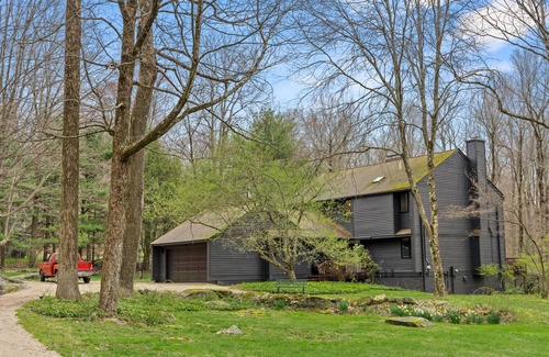 Sharon House | Litchfield Hills Estate with a Pool