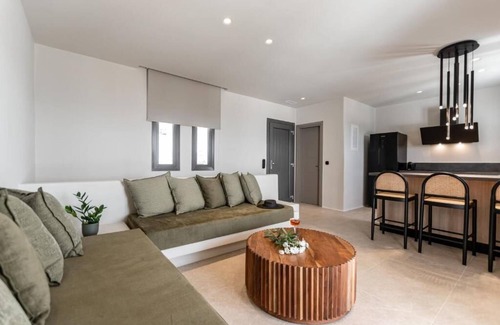 Maragas Villa | Lithia Exclusive Villas