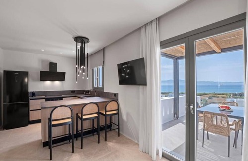 Maragas Villa | Lithia Exclusive Villas