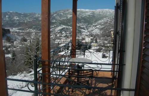 Kalavrita Hotel | Lithos Villas Kalavryta