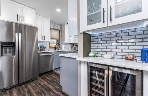 The Galena Territory House | Little Blue Stay l CLEAN 3 BR & FIRE TABLE l A&D Rise Getaways