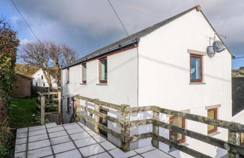 Coverack House | Little Fernleigh